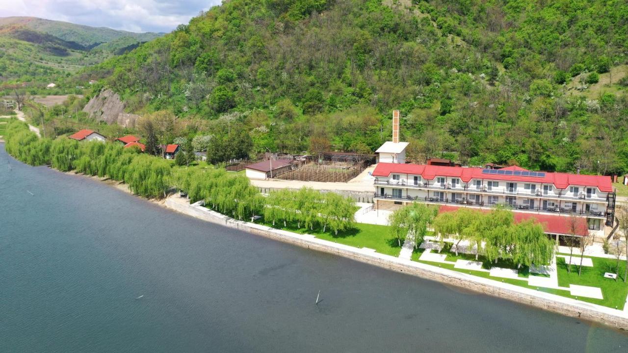 Vega Resort Restaurant & Lodge Orşova Εξωτερικό φωτογραφία
