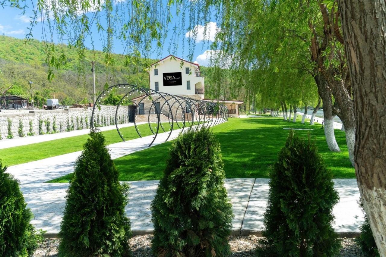 Vega Resort Restaurant & Lodge Orşova Εξωτερικό φωτογραφία