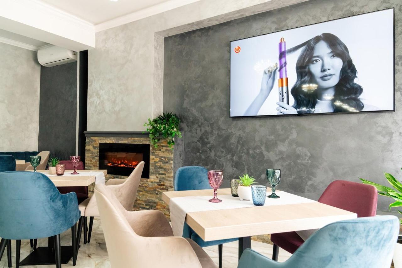 Vega Resort Restaurant & Lodge Orşova Εξωτερικό φωτογραφία