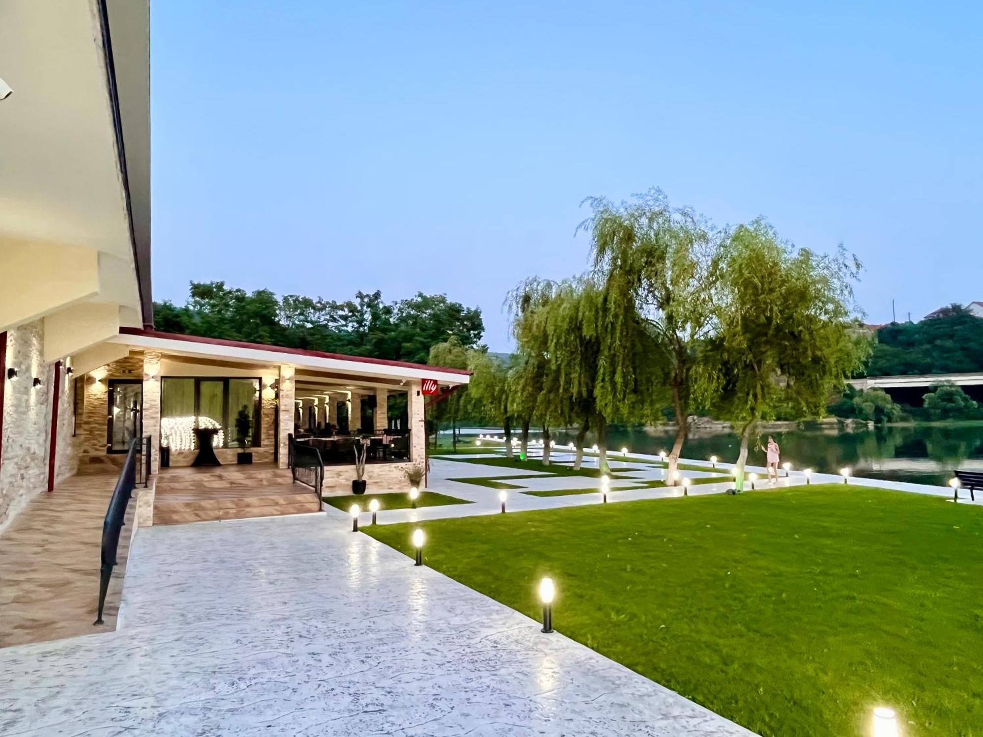 Vega Resort Restaurant & Lodge Orşova Εξωτερικό φωτογραφία